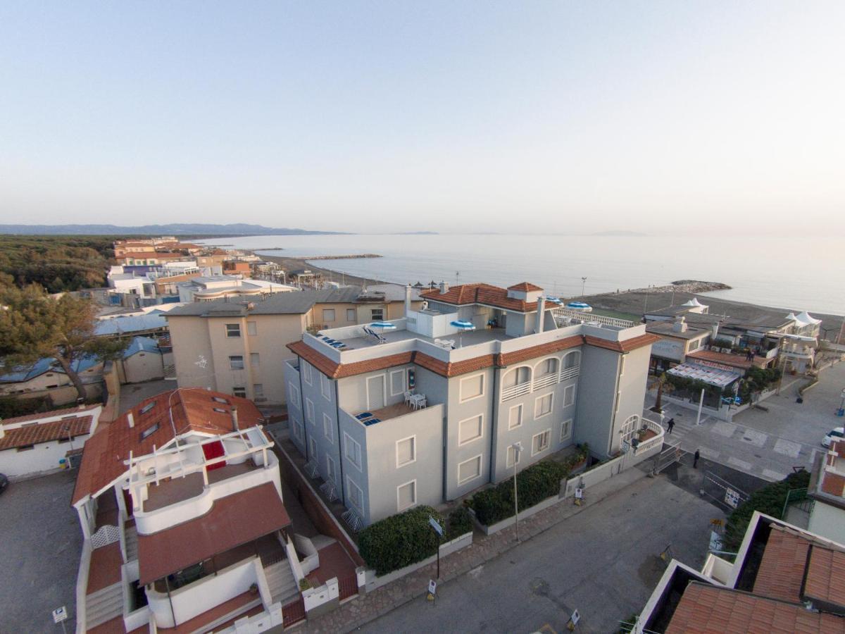 Hotel Il Settebello Marina di Cecina Exterior foto