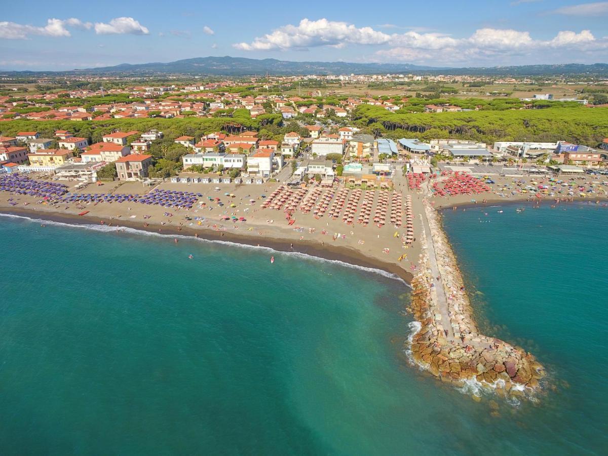 Hotel Il Settebello Marina di Cecina Exterior foto