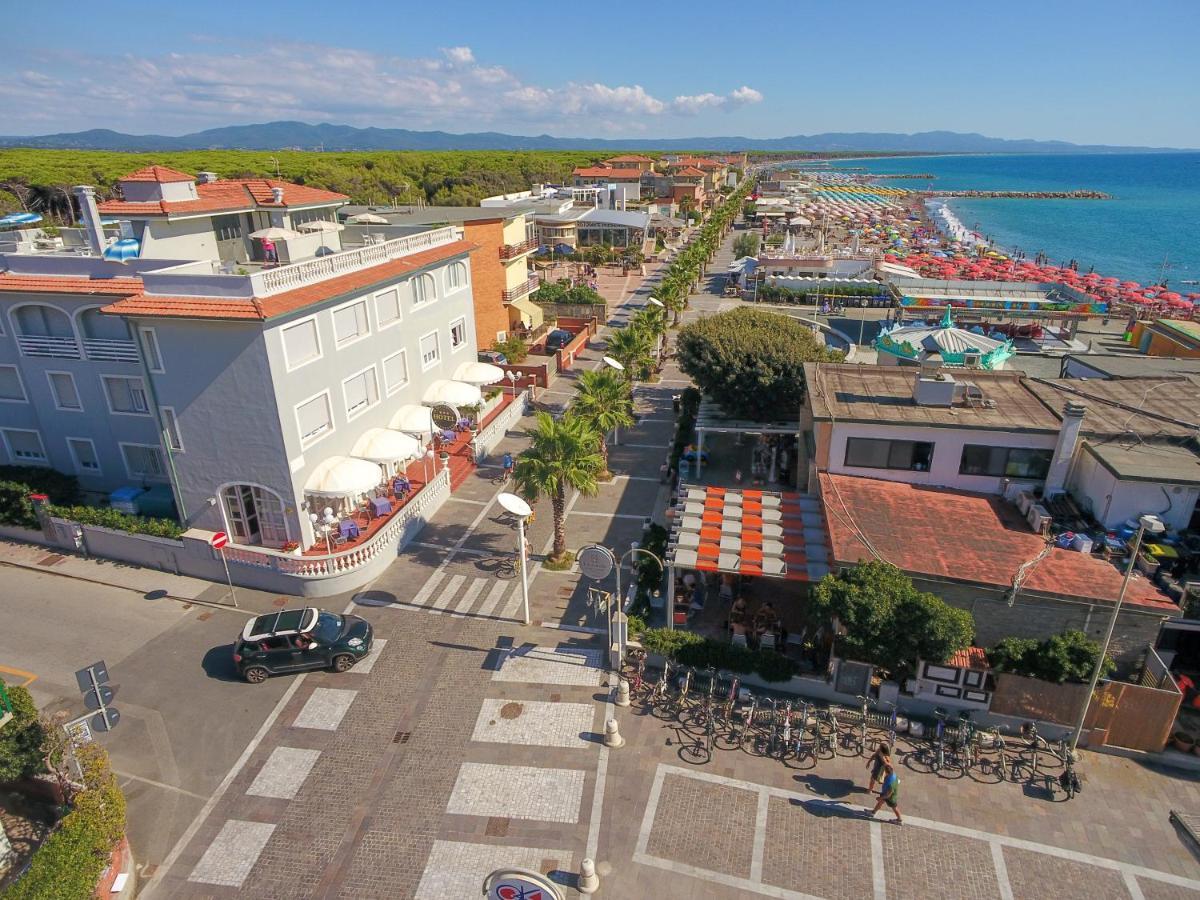 Hotel Il Settebello Marina di Cecina Exterior foto