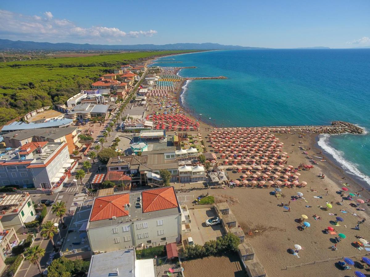 Hotel Il Settebello Marina di Cecina Exterior foto