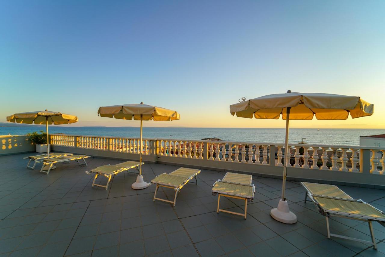 Hg Hotel Il Settebello Marina di Cecina Exterior foto